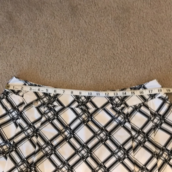 EUC women’s golf skort - Picture 3 of 3